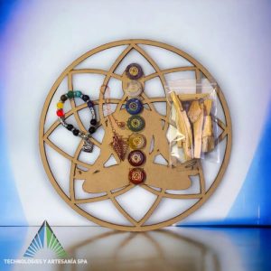 set gemas7 chakras+tabla madera 30cms+péndulo+palo sant+puls