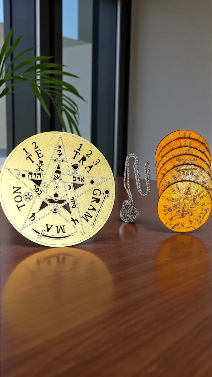 tetragrammaton conjunto acero +mdf 20 cms+posavasos tetragrammaton conjunto acero +mdf 20 cms+posavasos
