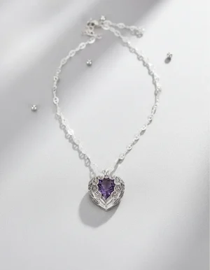 collar corazón con alas cristal purpura cadena plata 50 cm